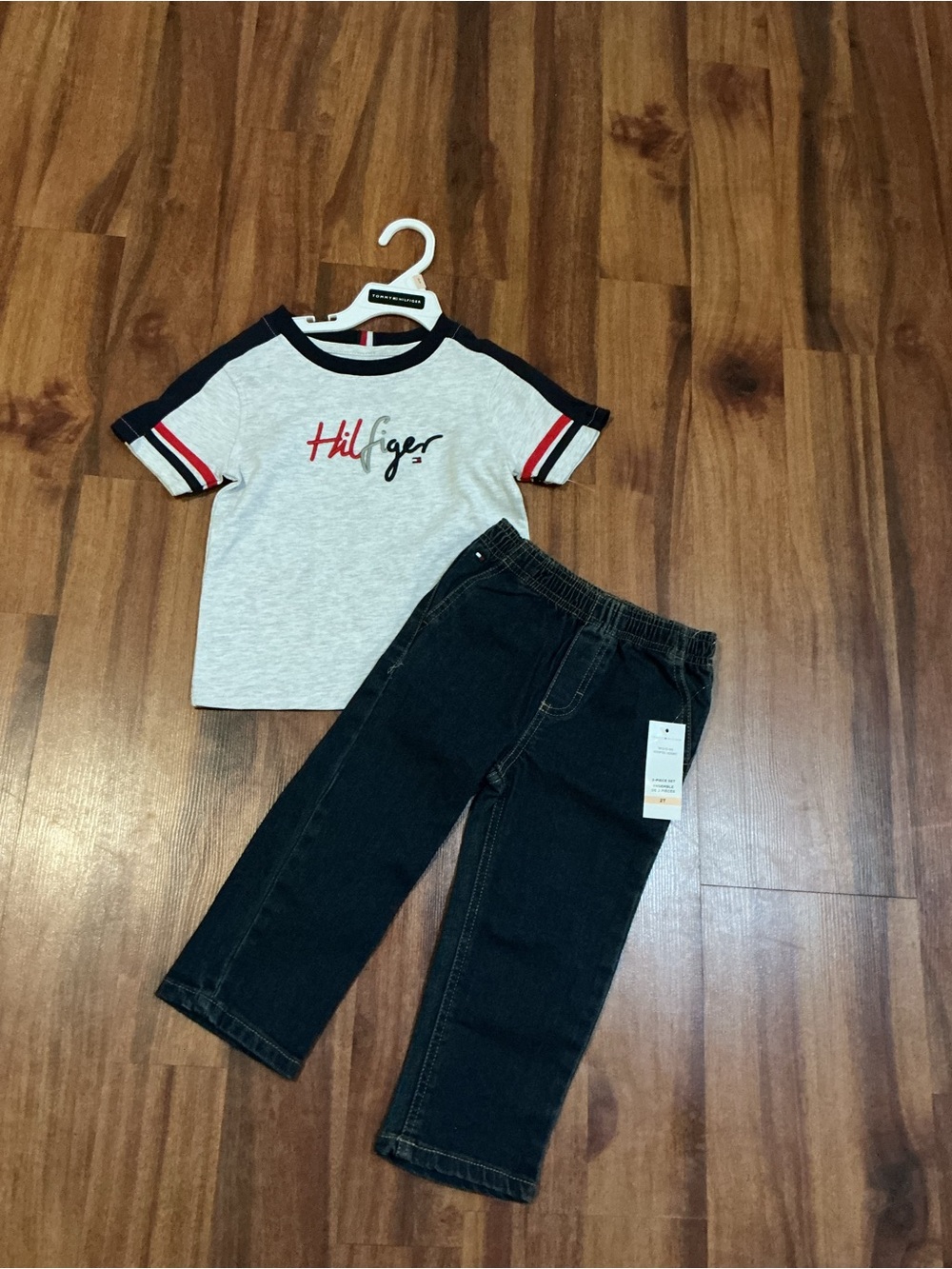 Tommy Hilfiger Toddler Heather Gray Tee with Red & Navy Accents nwt kids sz 2